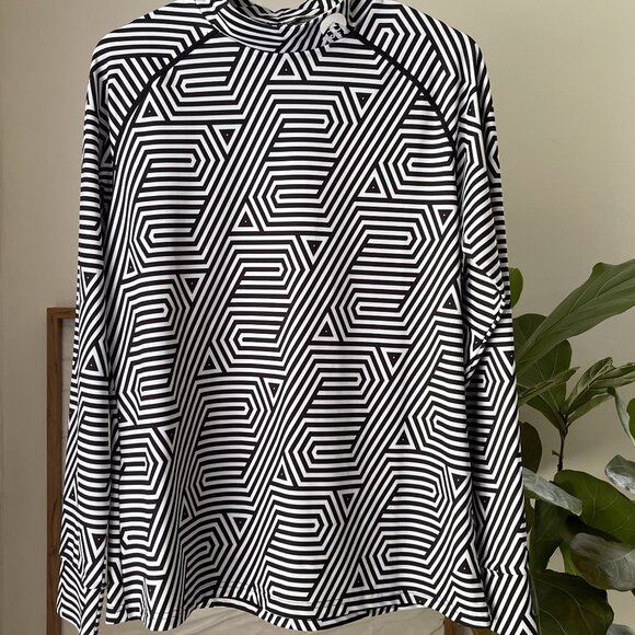 Women's OOSC Black & White Printed Base Layer Top Shirt Size Large L - Picture 1 of 3